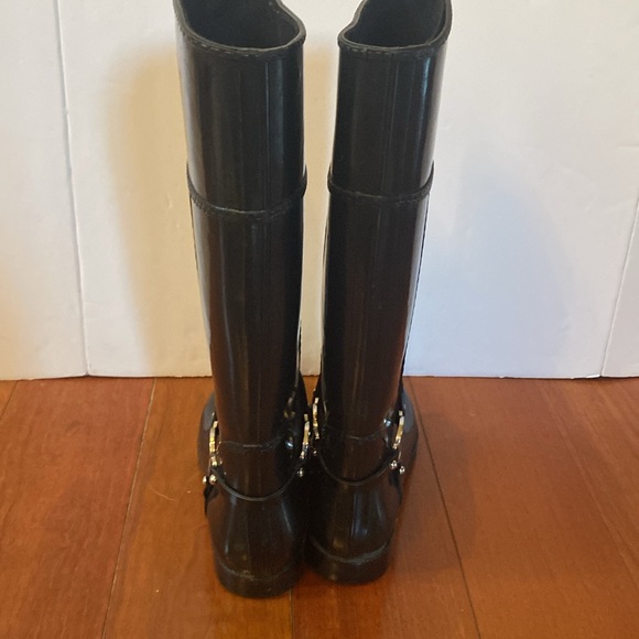 Michael Kors black tall rain snow boots harness w/ silvertone logo sz 8 - Picture 6 of 12